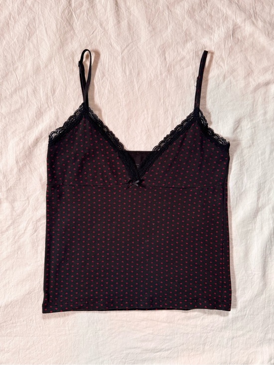 Brandy Melville Tops - Brandy Melville Black Lace Cami with Tiny Red Hearts